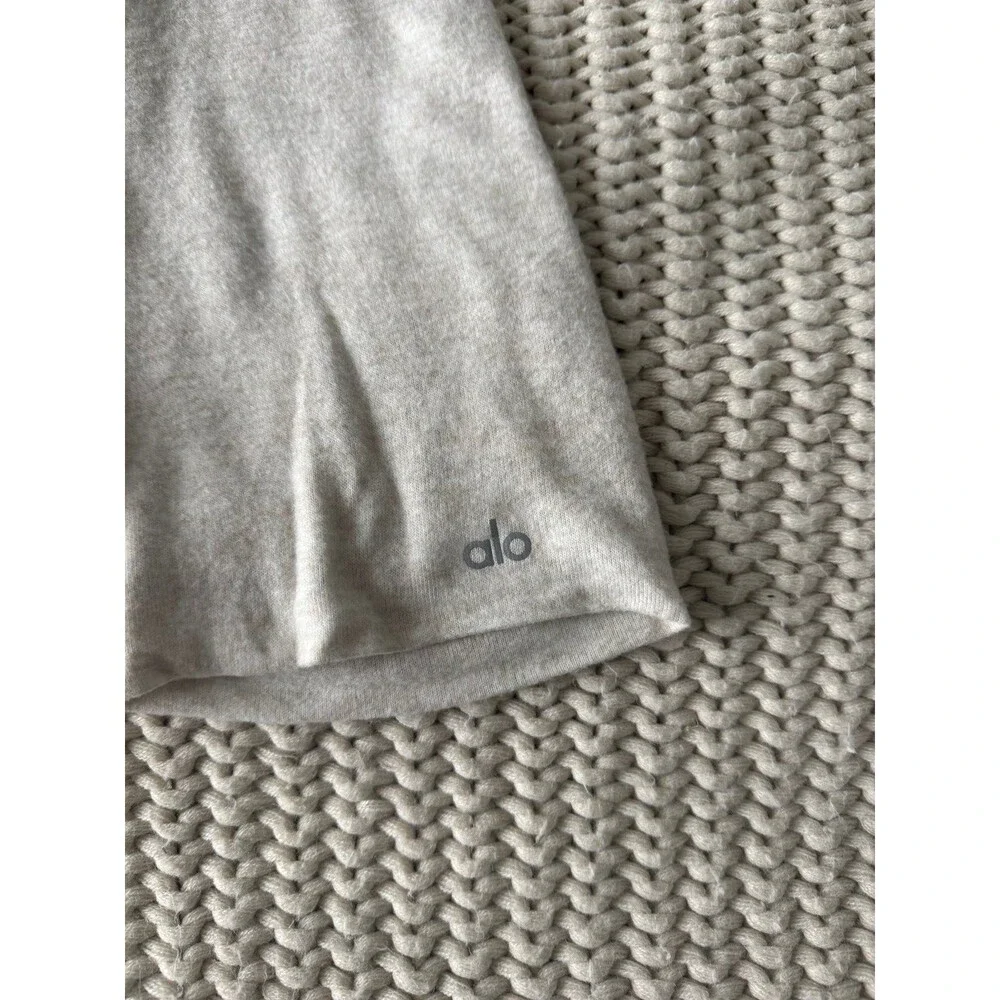 Alo oatmeal heather alolux me time shorts